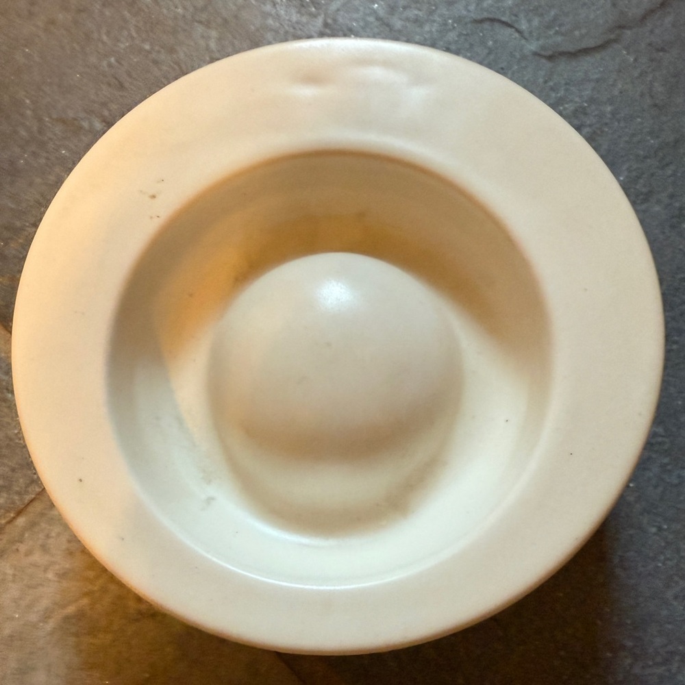 VINTAGE 1980S ROUND WHITE Ceramic ASHTRAY made in Italy